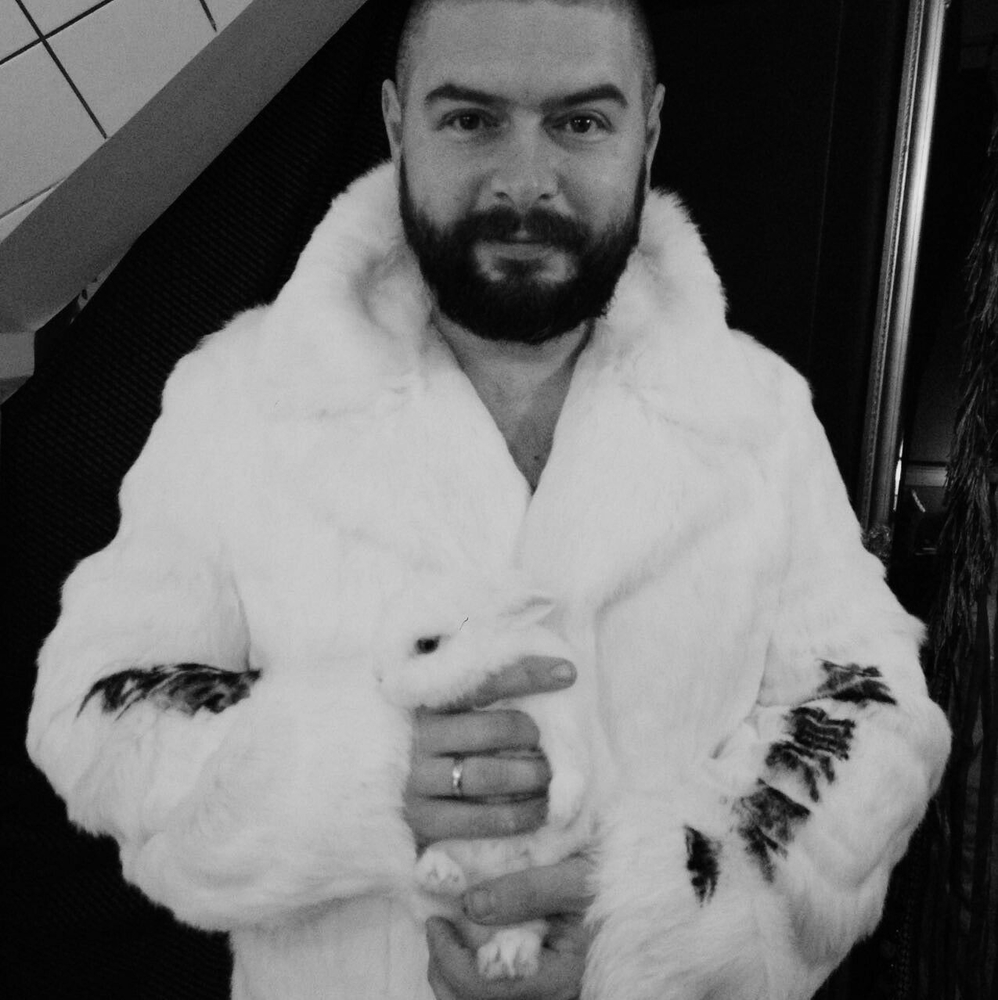 Meet your Posher, Deniss